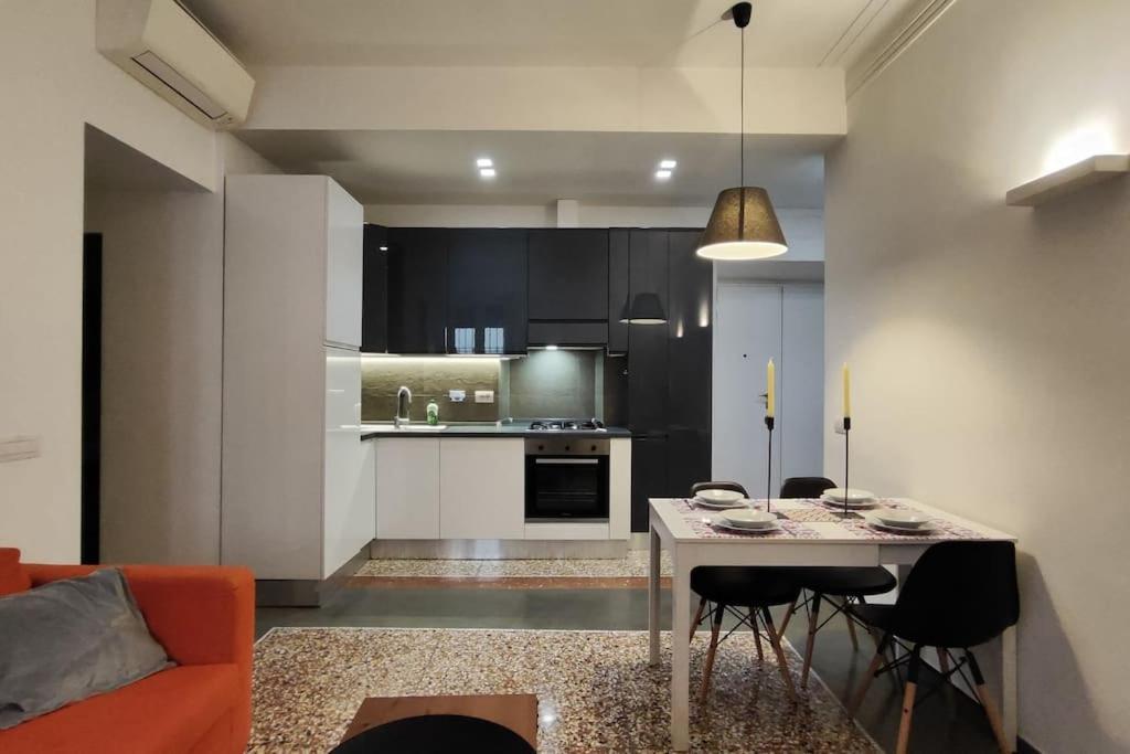 Cozy Apartment Near The Colosseum Rzym Zewnętrze zdjęcie