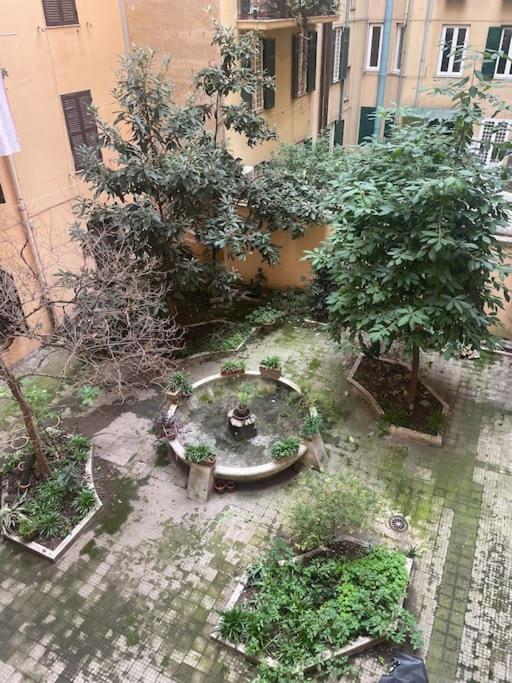 Cozy Apartment Near The Colosseum Rzym Zewnętrze zdjęcie